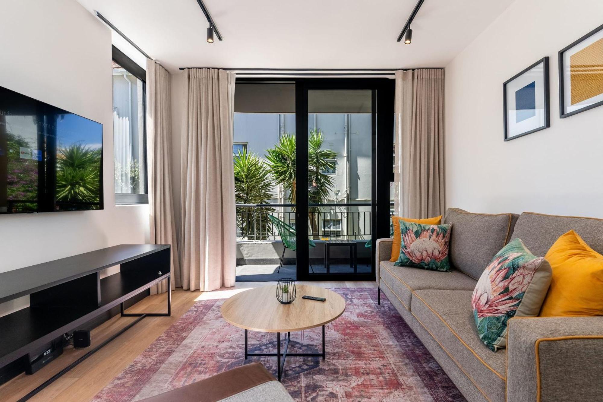 104 - Marvol On Hall Sea Point Apartment Cape Town